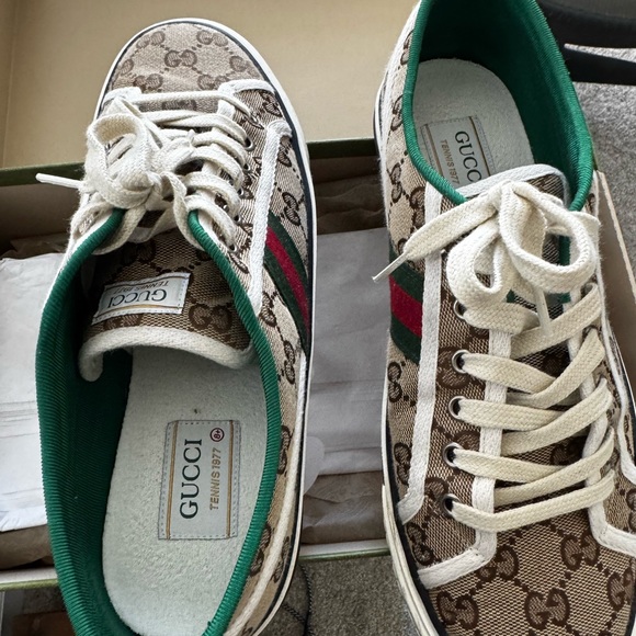 New Gucci Sneaker - Picture 7 of 9